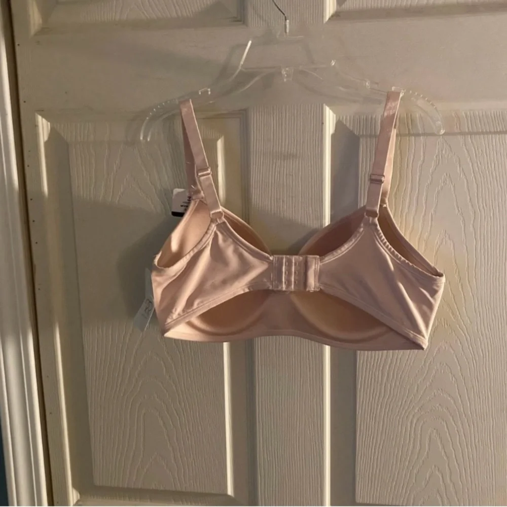 Rene Rofe Wire-Free Lightly Padded Bra Size 38D - Picture 9 of 9